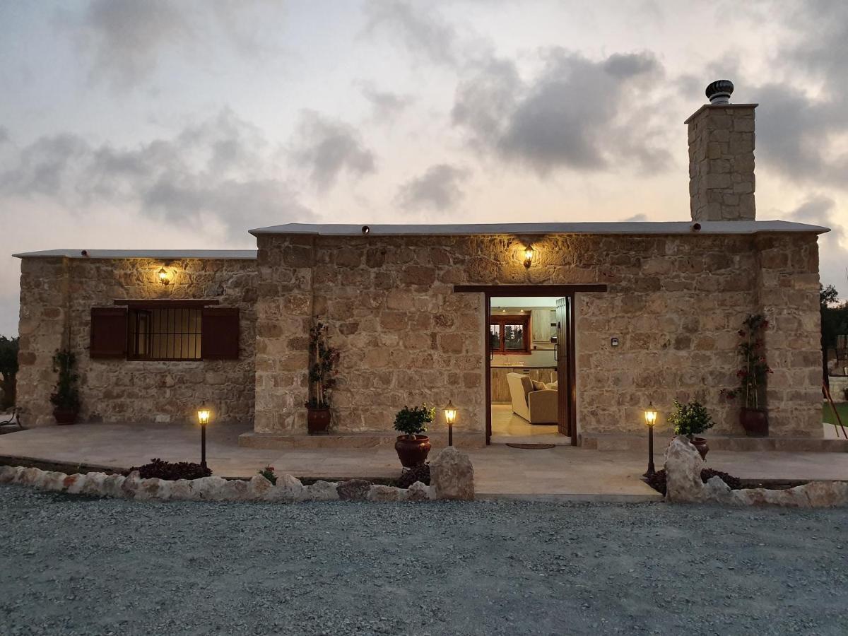 Villa Yioukkas Paphos Exteriör bild
