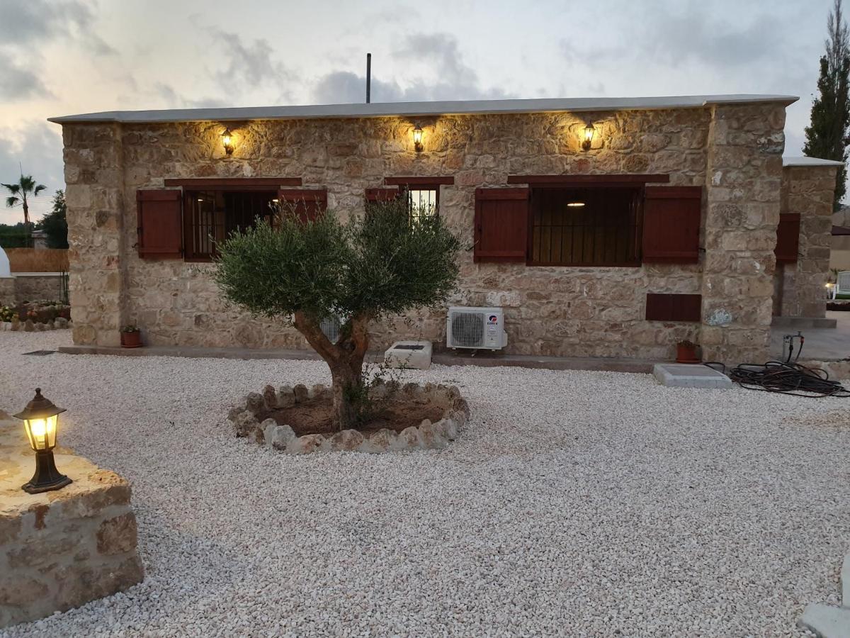 Villa Yioukkas Paphos Exteriör bild