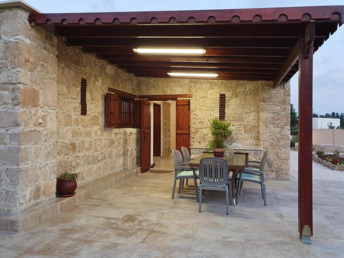 Villa Yioukkas Paphos Exteriör bild
