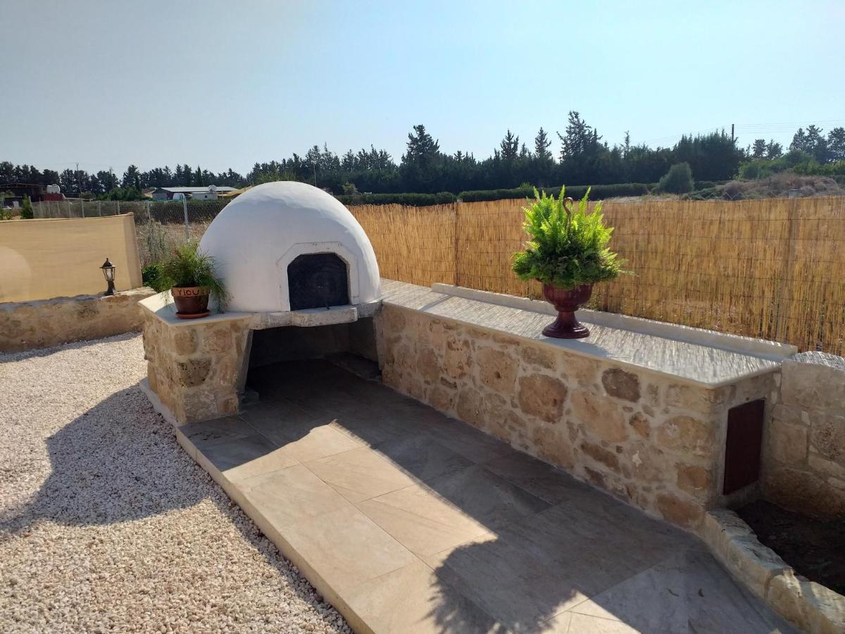 Villa Yioukkas Paphos Exteriör bild