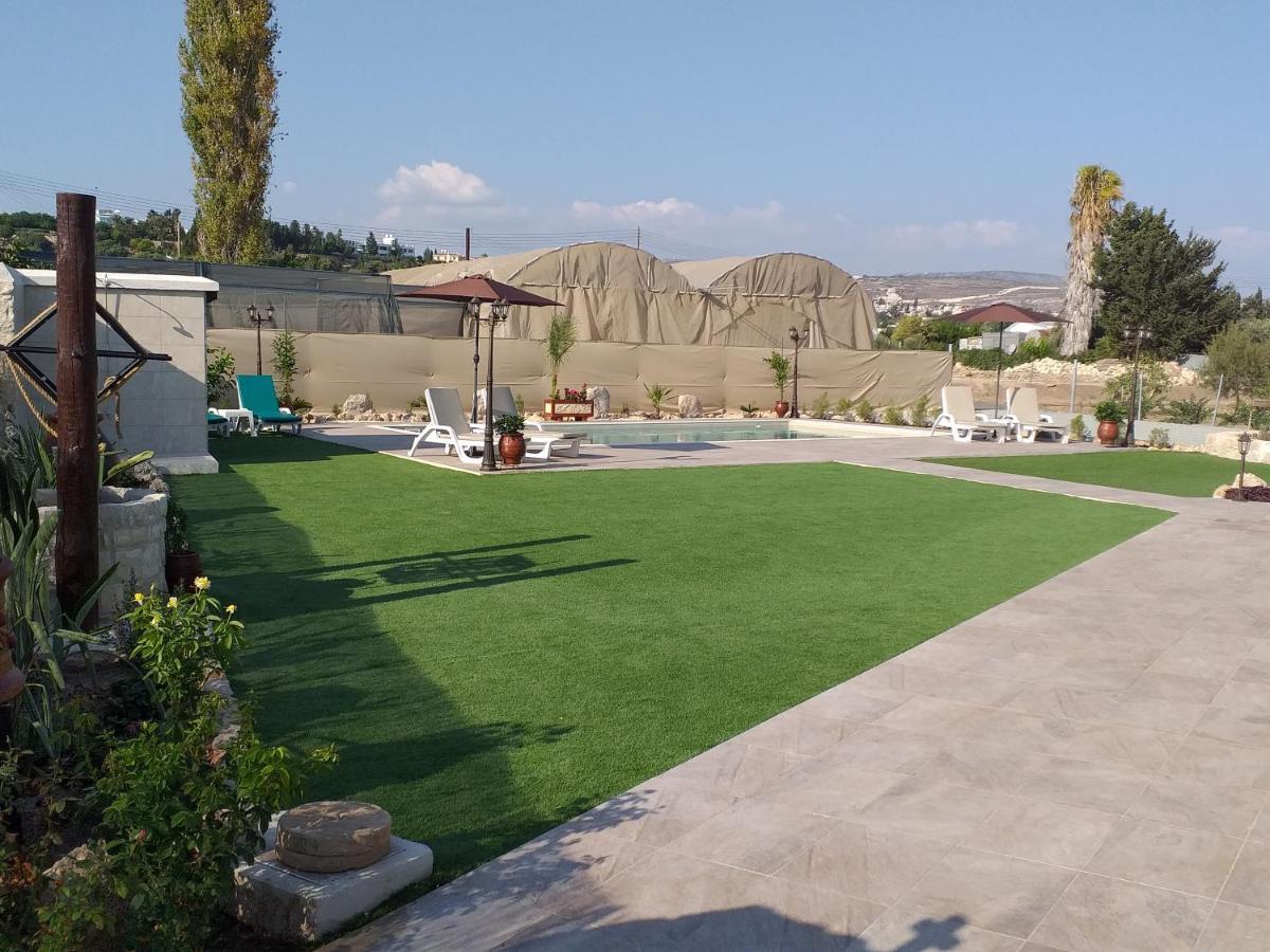 Villa Yioukkas Paphos Exteriör bild