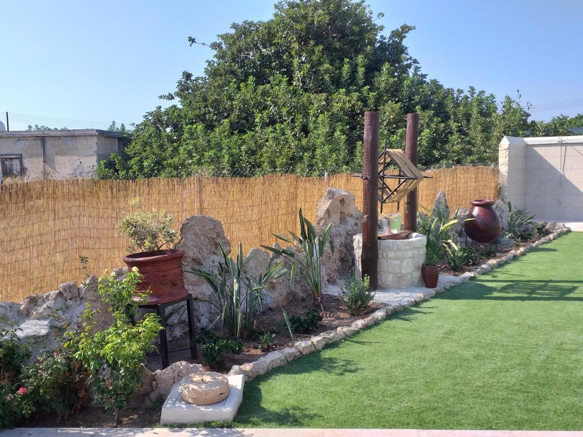 Villa Yioukkas Paphos Exteriör bild